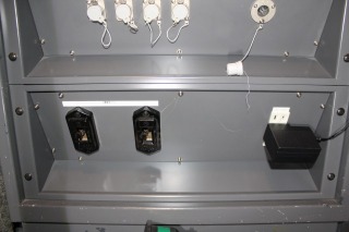 主催者控室パッチ盤電源部